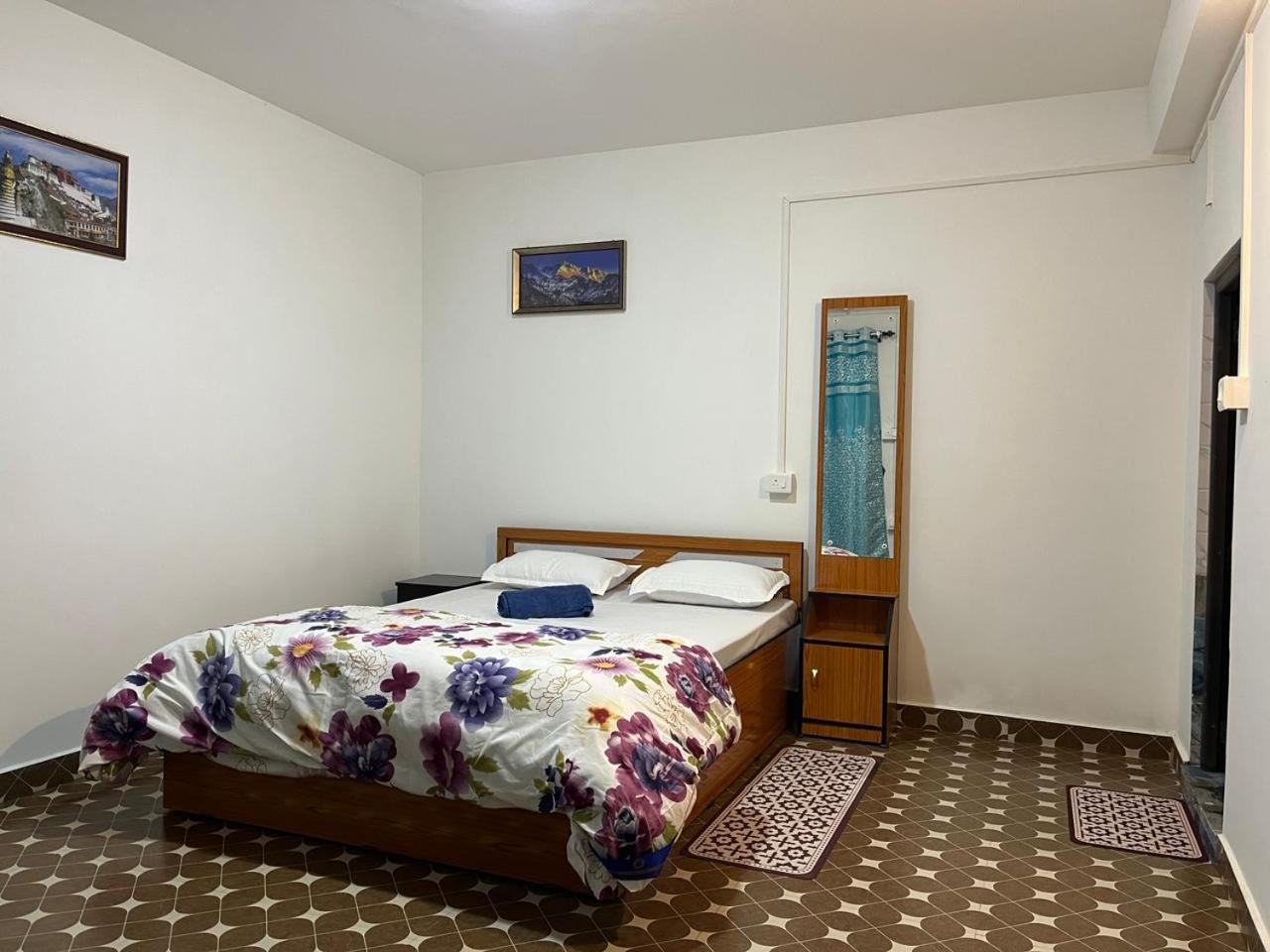 Lake Side Homestay - Pradhan Homestay Mirik Luaran gambar